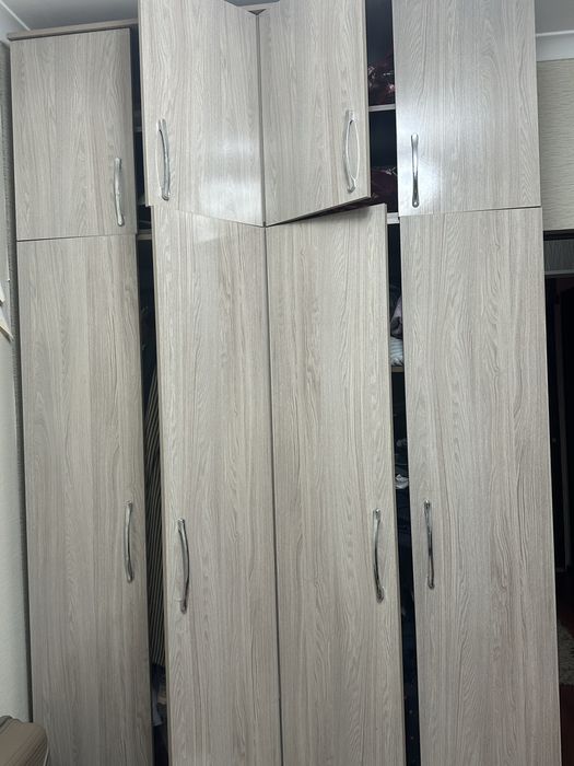 Шкаф-шифоньер продам