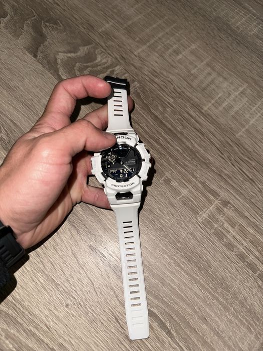 Проавам часовник G shock gba900