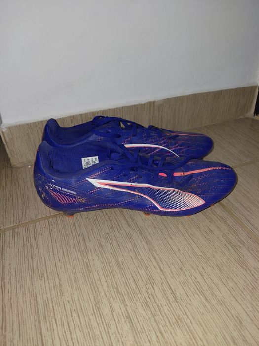 Ghete de fotbal Puma