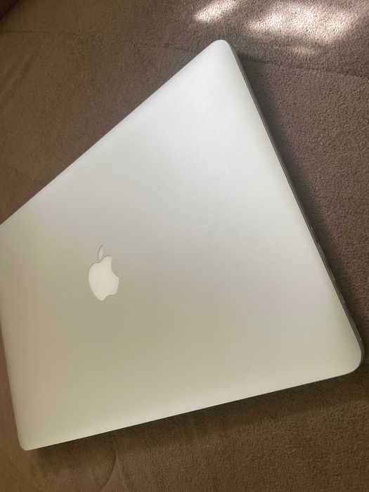 15" Core i7 MacBook Pro A1398 (2015-DG)-i7/16GB RAM/512 GB SSD