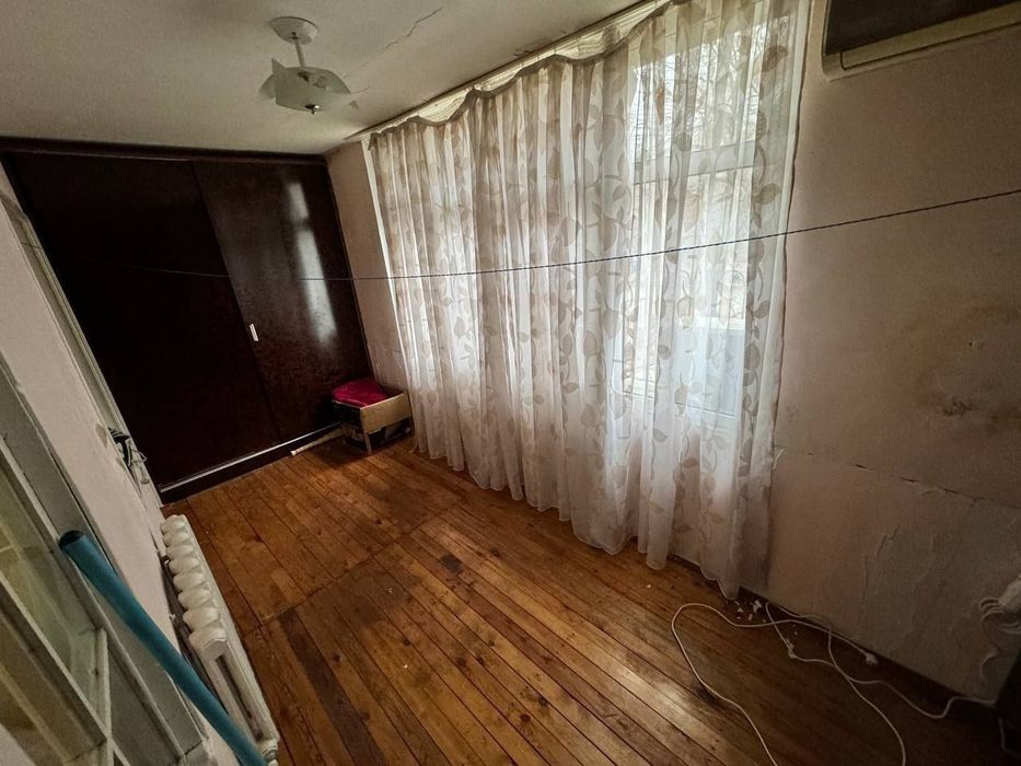 Чиланзар 24  ватан 2/2/5 балкон 2х6 и 1.5х3