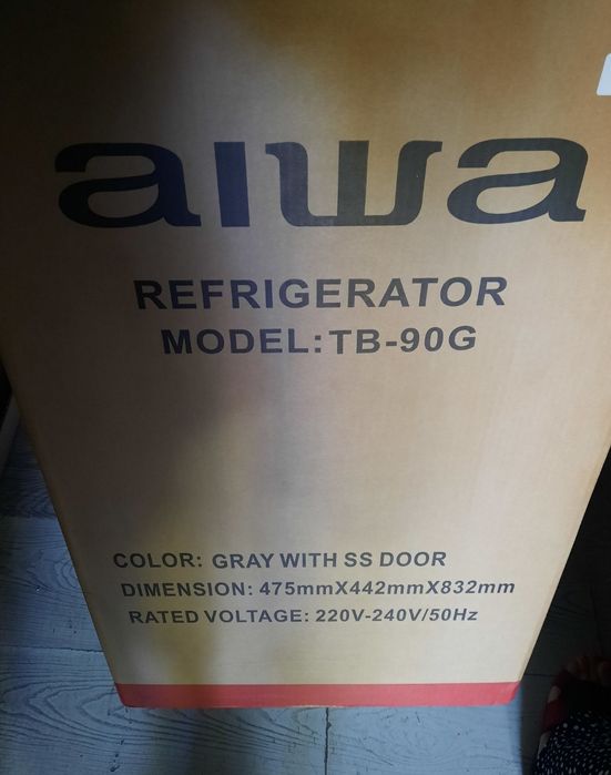 Холодильник Aiwa 90L