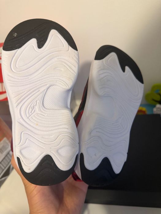 Jordan Max Aura 7 размер 28 EU