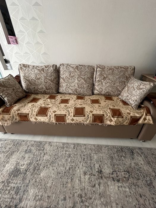 Диван раскладной .