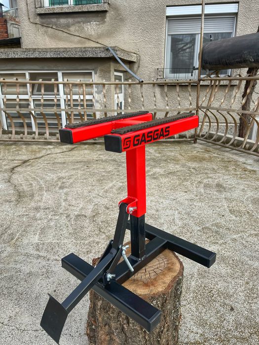 Стойки за кросови мотори