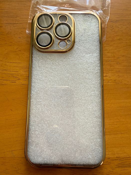 Кейс за iPhone 16 Pro