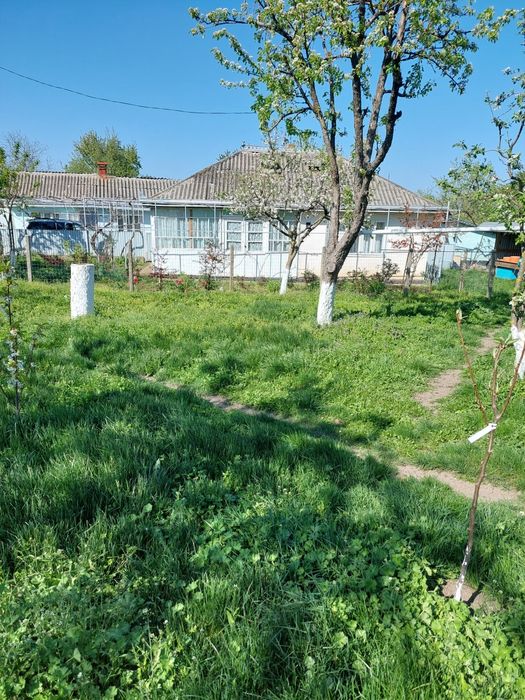 vând sau schimb casă