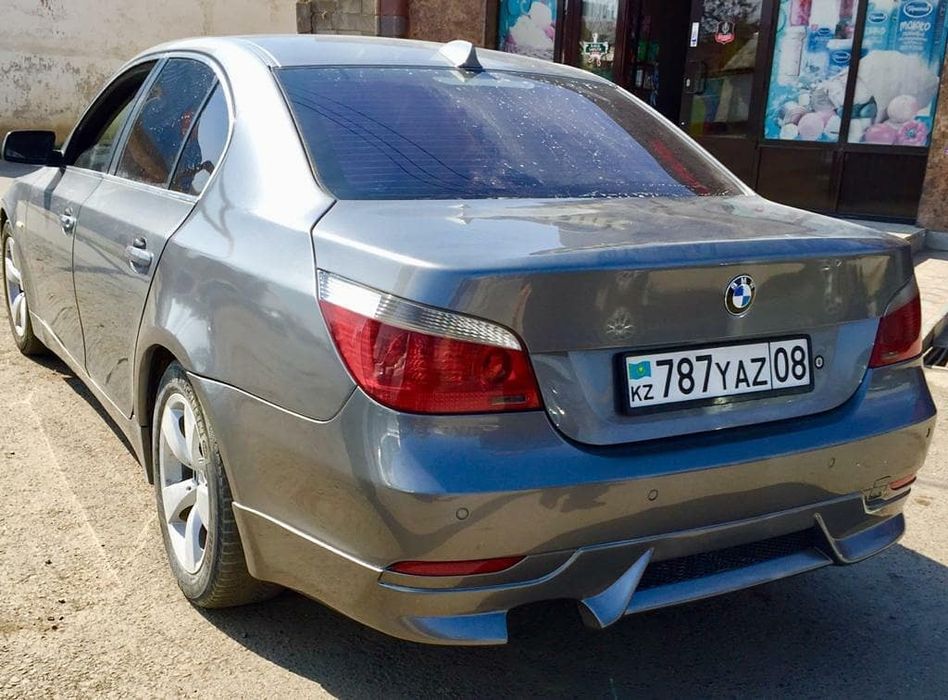 BMW E60 Накладки на бампера