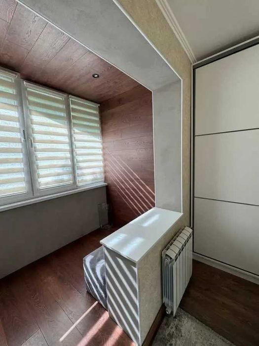 Дава се под наем Двустаен апартамент в София, Център - 55 кв.м за 397.8 € - Снимка #2