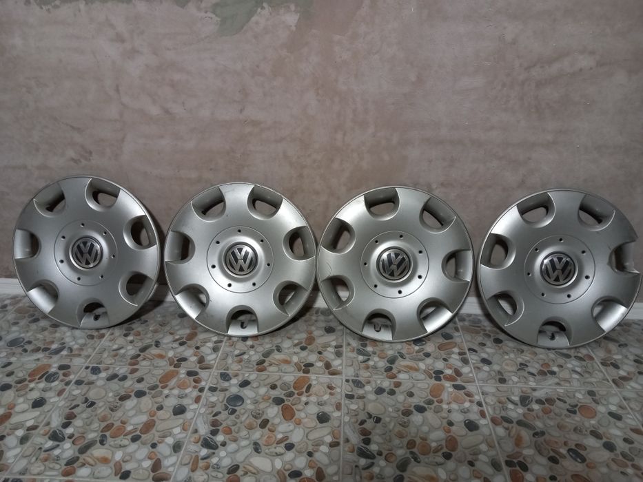 Vând set patru capace roți