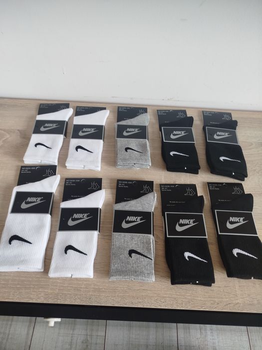 10 perechi de șosete Nike lungi unisex mărime universală