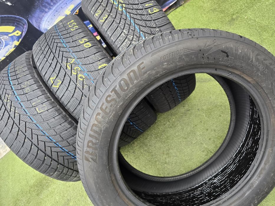 Set 235.55.19  255.50.19 bridgestone 2023