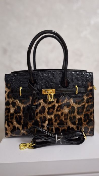 Продаю женские сумки