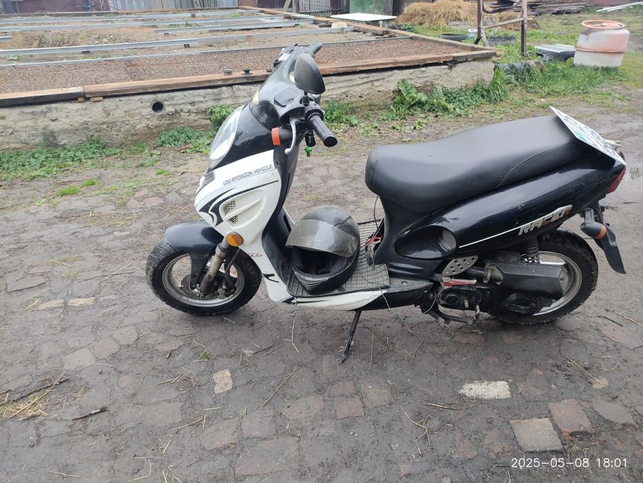 Продам скутер Рейсер