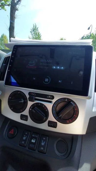 Navigatie Nissan NV200 2011 - 2018 2GB 4GB 8GB Garantie Camera