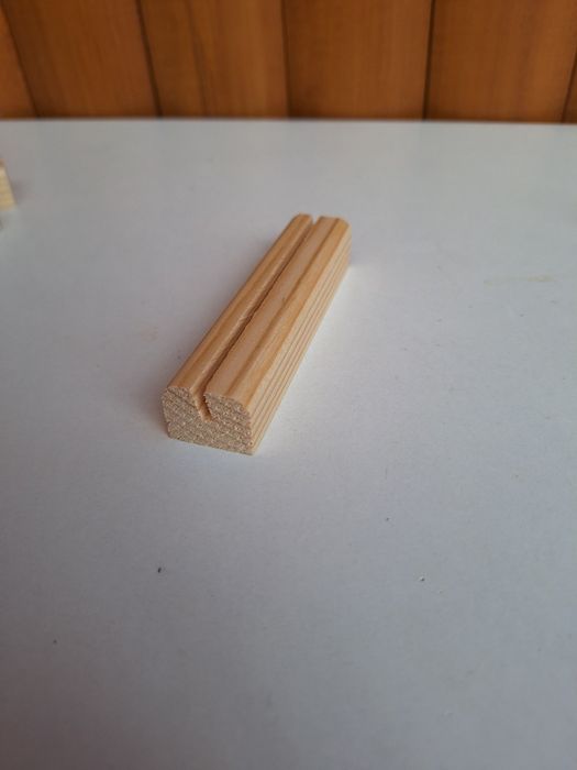 Дървени поставки за снимки,визитки,картички