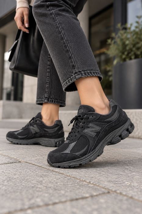 New Balance 2002r Triple Black