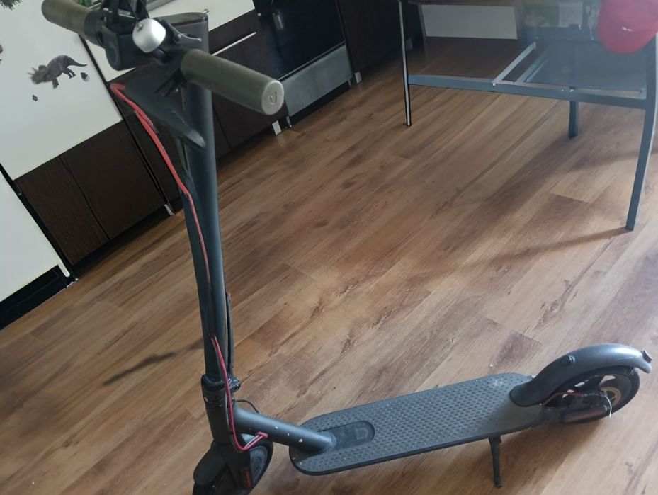 Vând xaomi 365 trotineta
