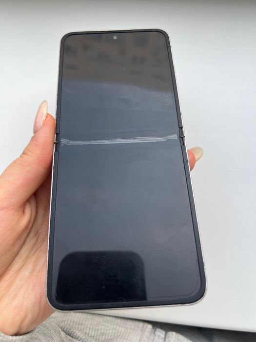 Samsung Galaxy Z Flip 6