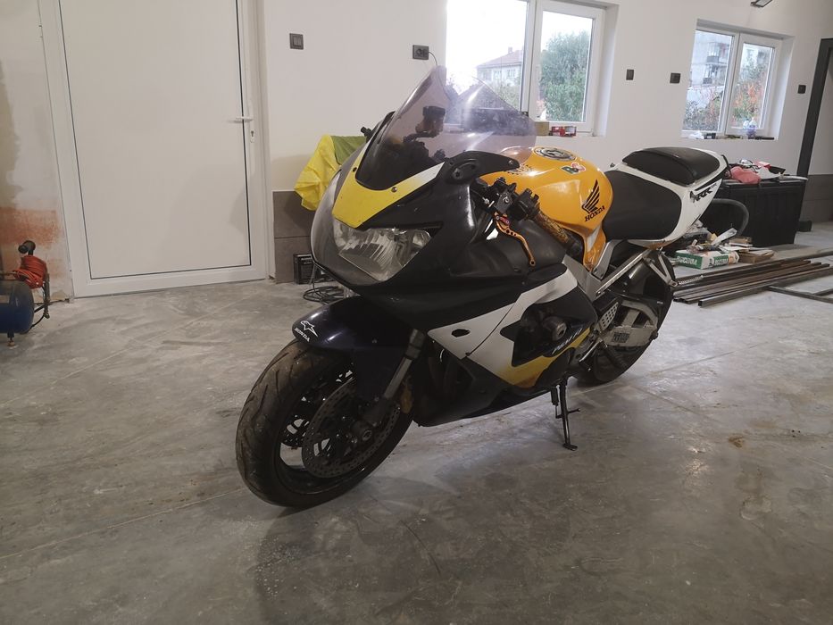 Honda cbr 929 на части