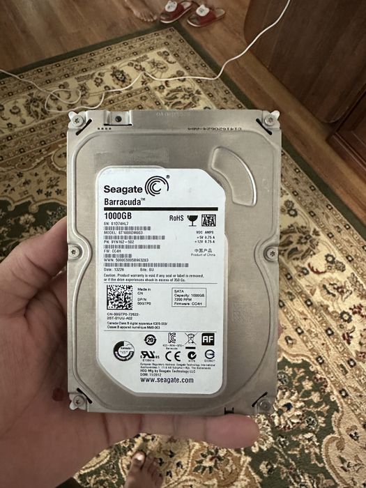 Продам жесткий диск на терабайт от Seagate