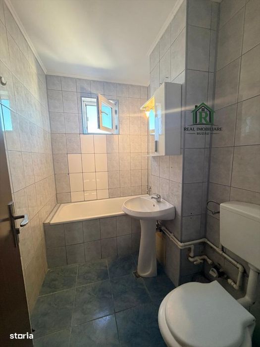 Apartament 3 camere, decomandat, disponibil imediat !