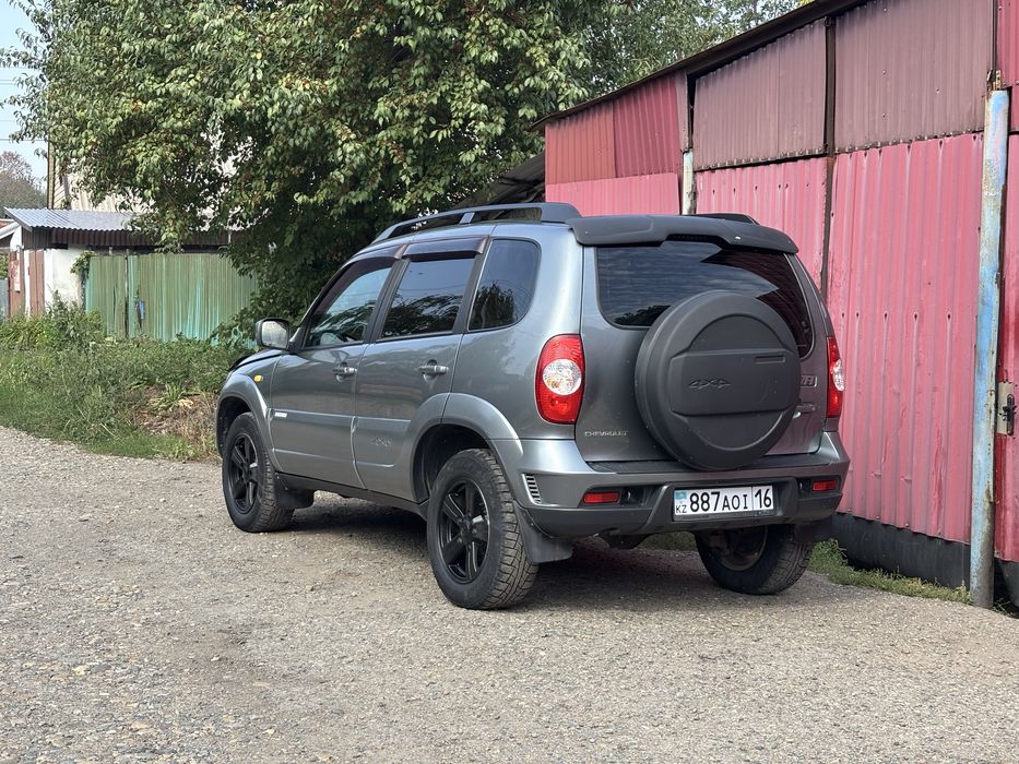 Продам шеви ниву