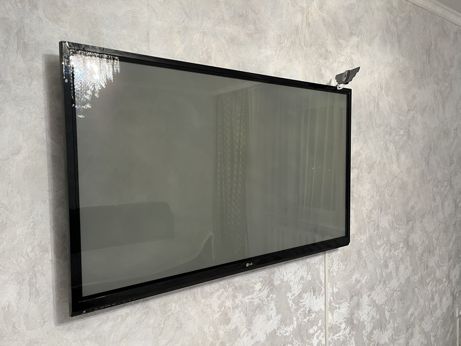 Продам телевизор LG