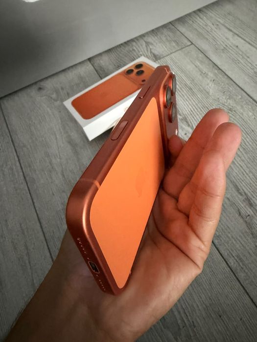 Iphone 17 pro , in stare perfecta , baterie 97 .Mai multe detalii in privat