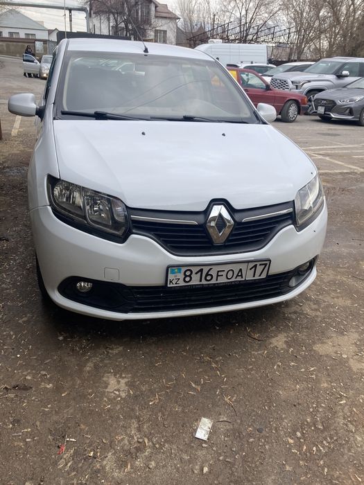 Логан 2015 год 1,6 мотор 8 клапаный