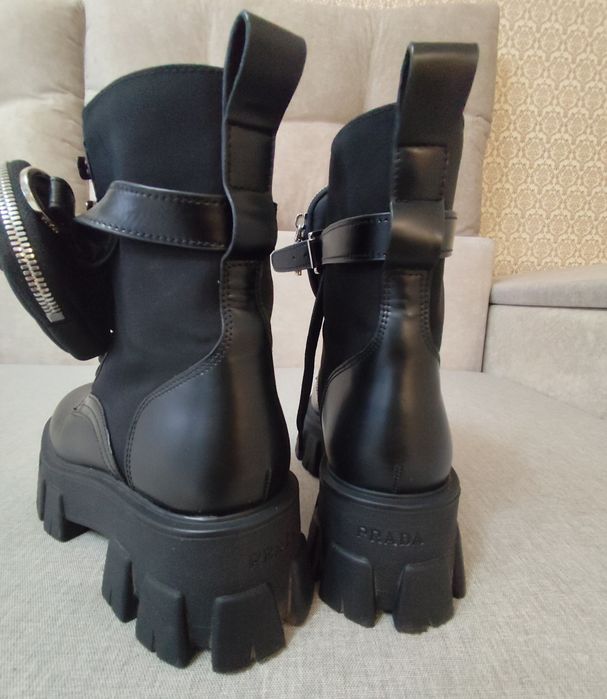 Продам осенние ботинки