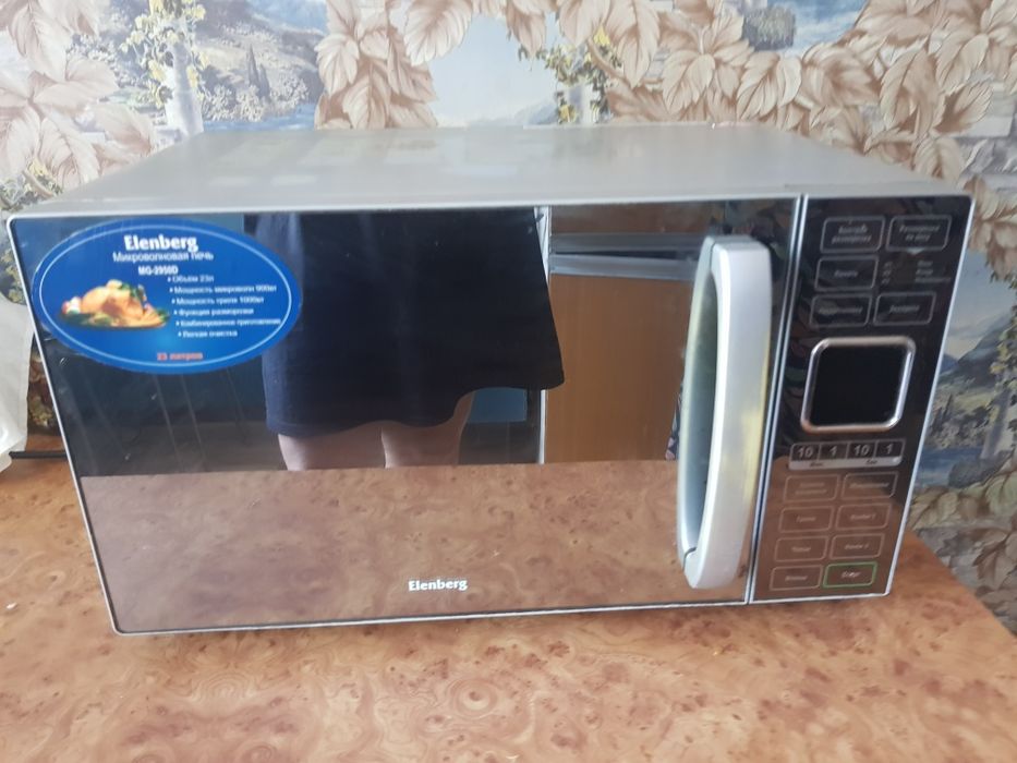 Микрововолновая печь