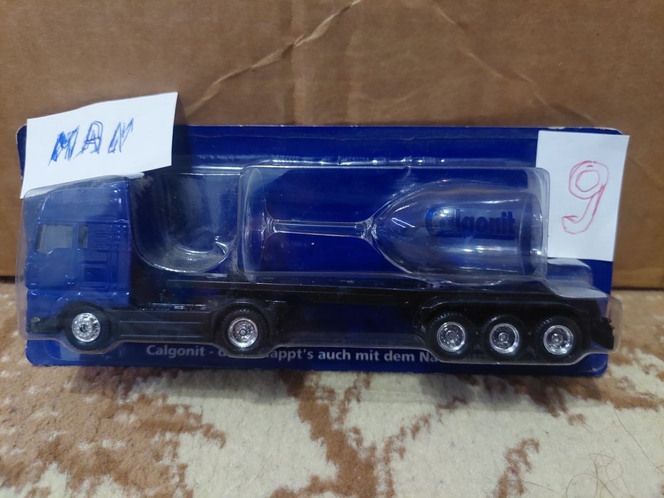 Нови метални камиончета