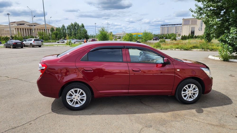 Продам Шевролет кобальт