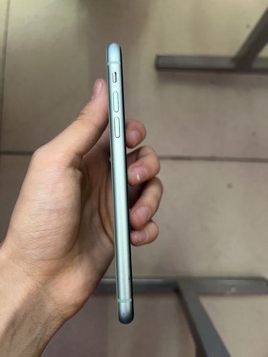 Iphone 11 65gb хорошем сост
