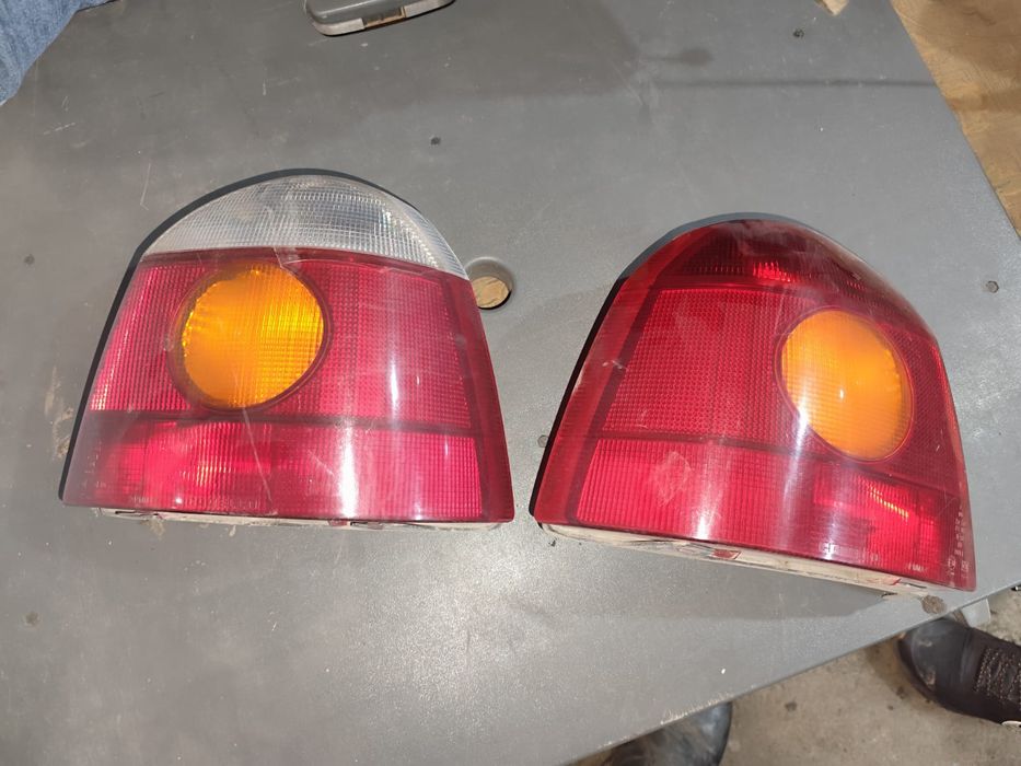 Задний фонари Рено твинго 1993год