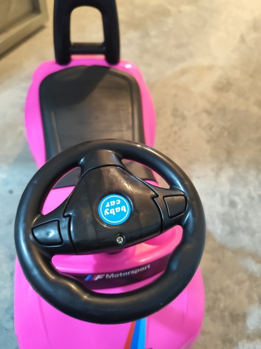 Детска кола за яздене