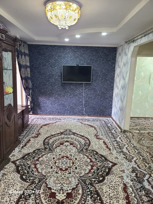 Kvartira sotiladi. Продаётся квартира.