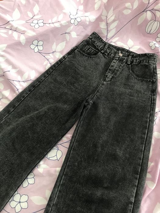 Джинсы с разными фасонами