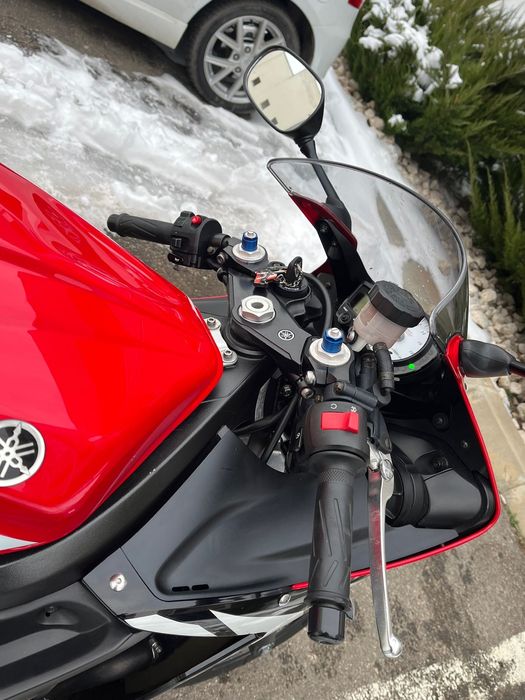 Yamaha R6 Stock.
