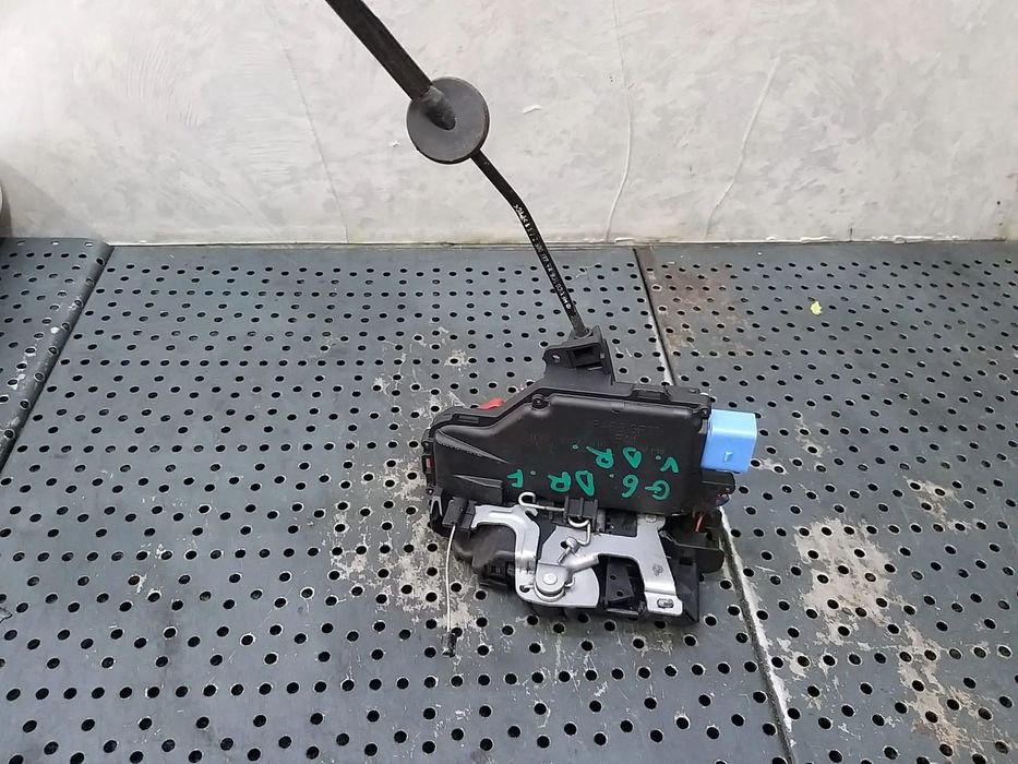 Broasca usa dreapta fata vw golf 6 5k 3d2837016j