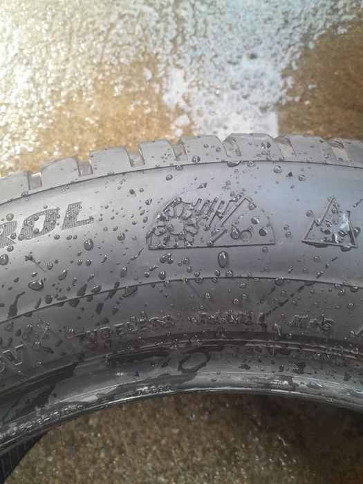 225 60 17 Bridgestone всесезонни дот 22г
