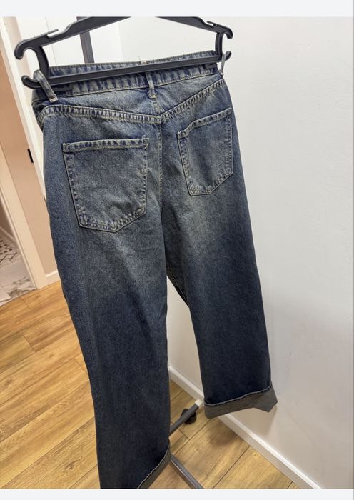 Джинсы толстовка вместе