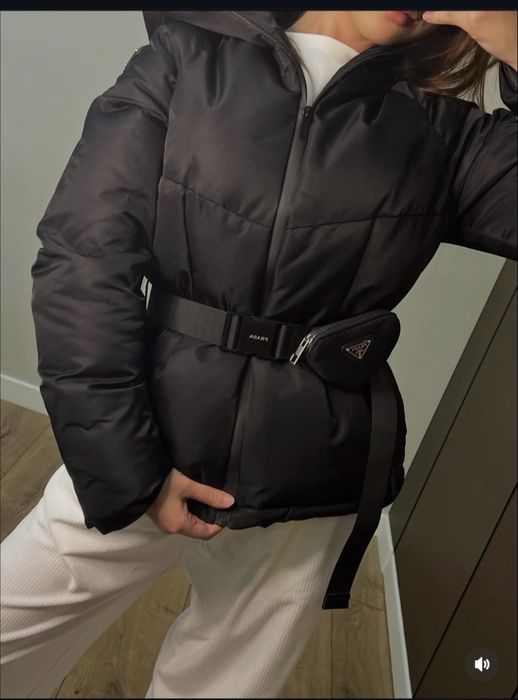 Продается прада куртка