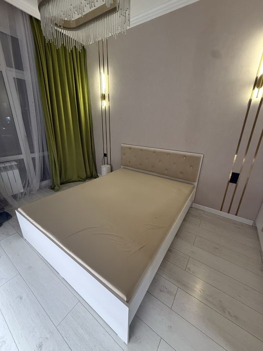 Кровать двухспальная