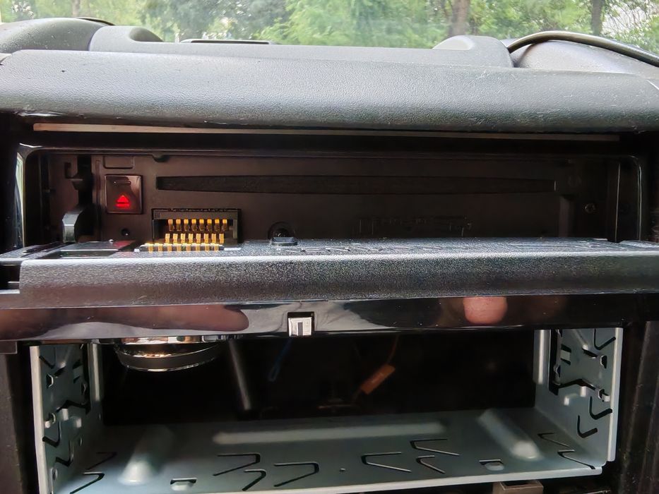 Авторадио Kenwood KDC-BT92SD