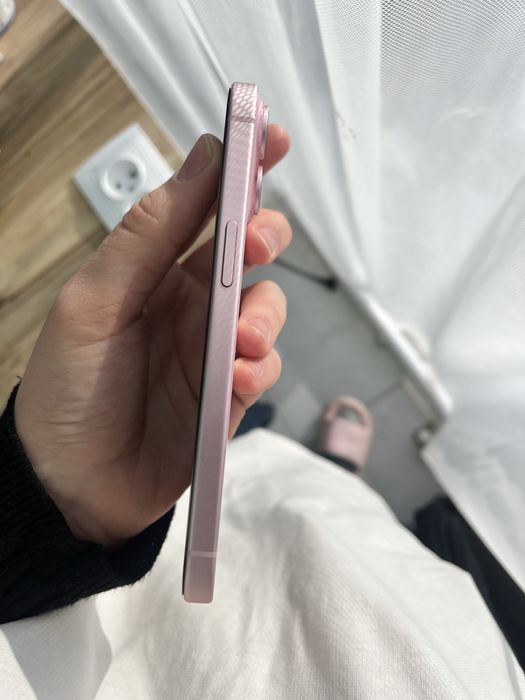 Айфон 15   128гб