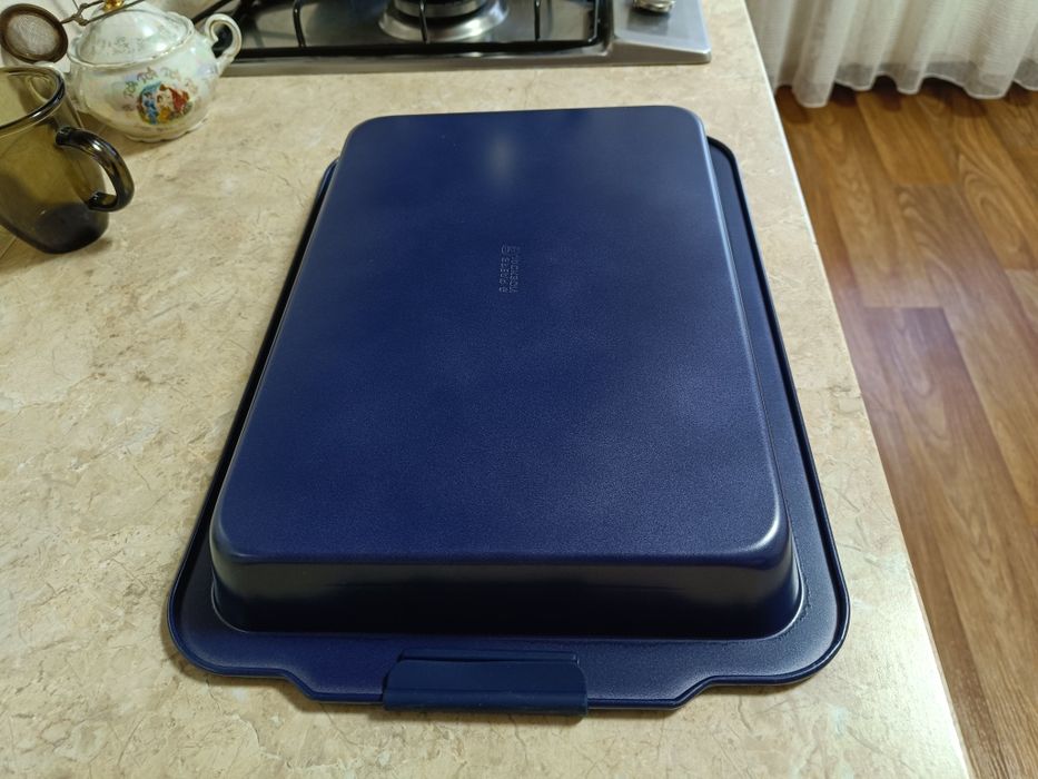 Продам противень 43*30 температура 250 антипригарный