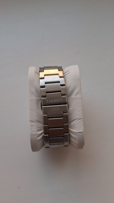 Продам часы TISSOT  недорого