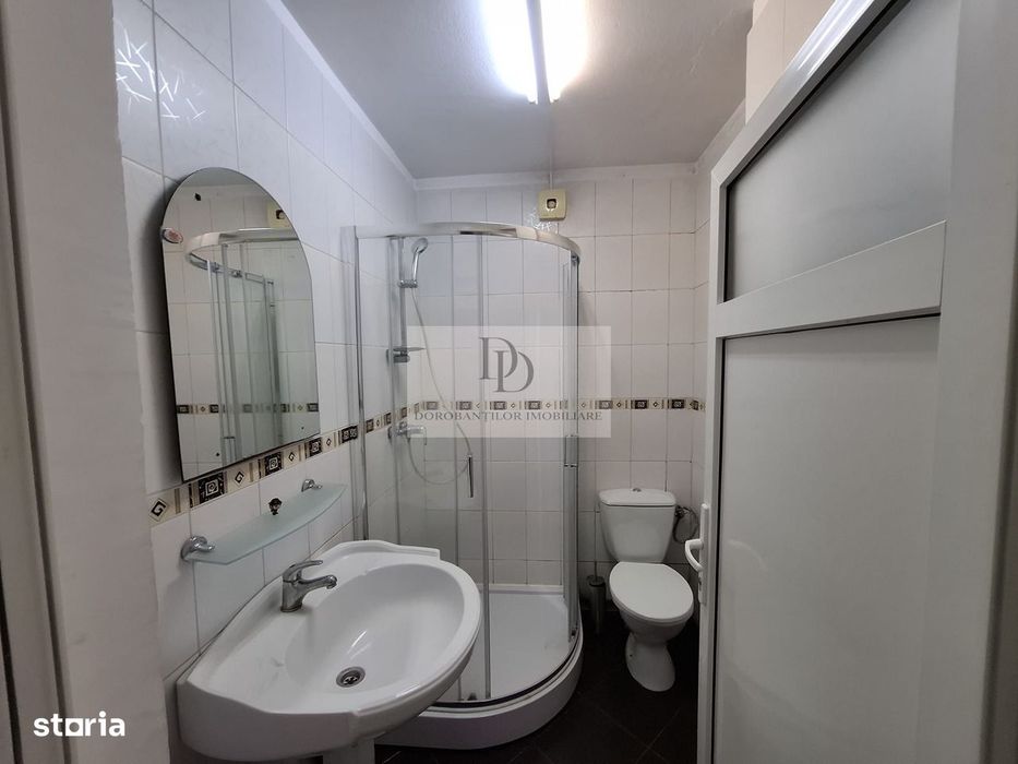 Apartament cu Potențial Investițional + Boxǎ | Zona Andrei Mureșanu